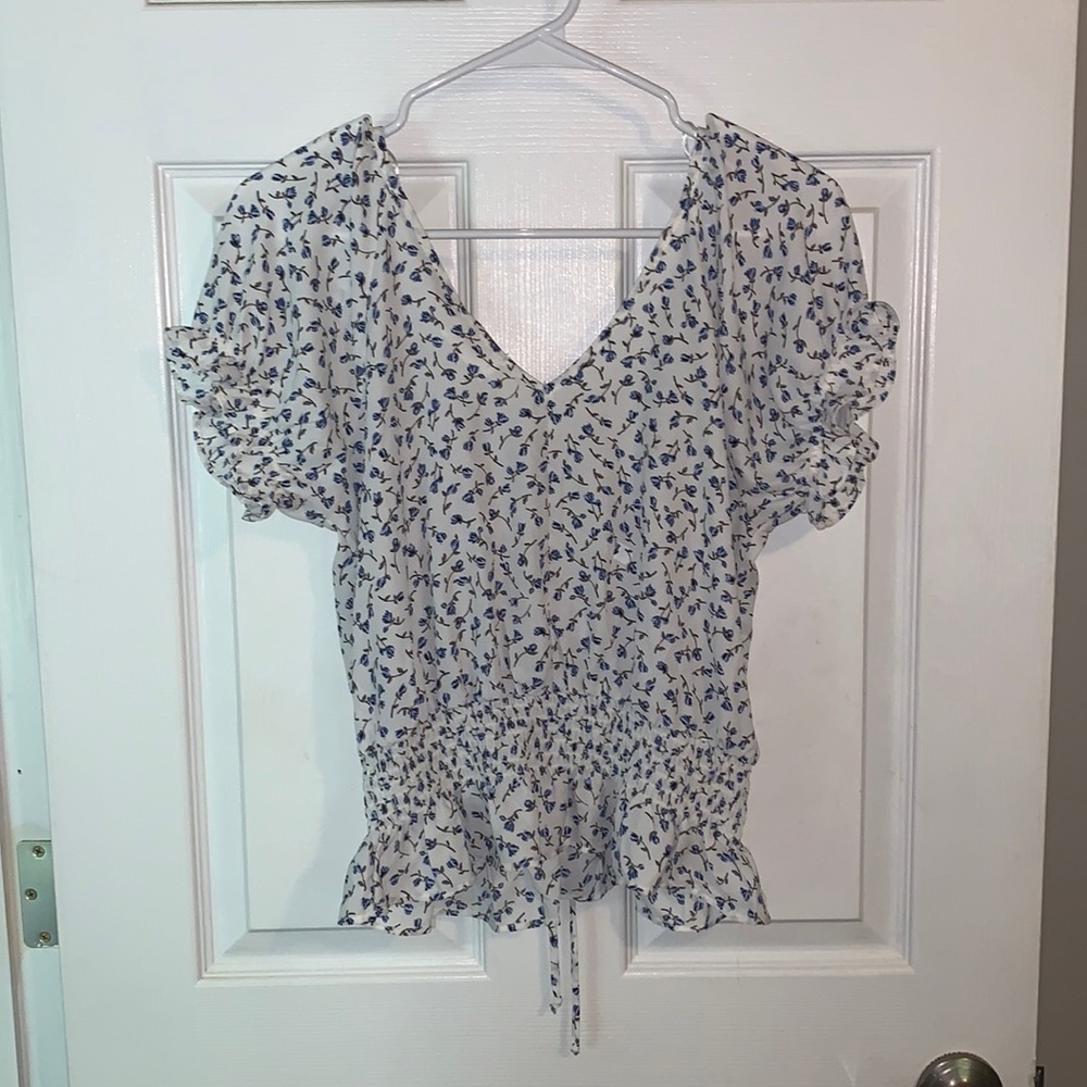 Sienna Sky flowered top - Picture 2 of 4